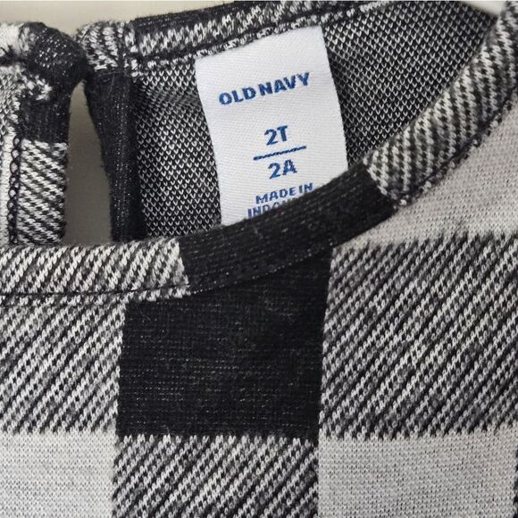 3/$20 Old Navy Teired Dress Size 2 - Picture 2 of 3